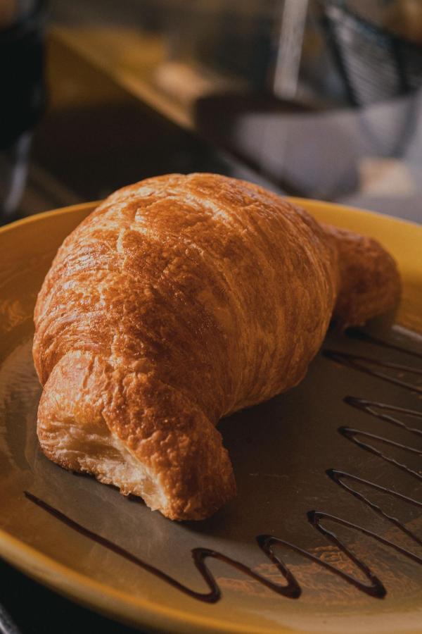 Hotel V1501 Пасто Экстерьер фото Croissant