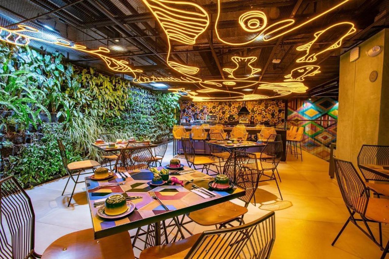 Hotel V1501 Пасто Экстерьер фото Interior of the restaurant in 2018